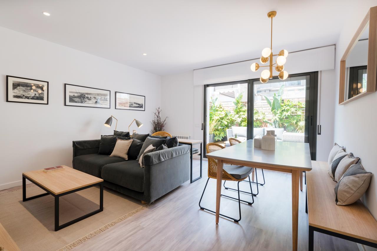 Petit Luxe Duplex Apartment Terrassa Ngoại thất bức ảnh