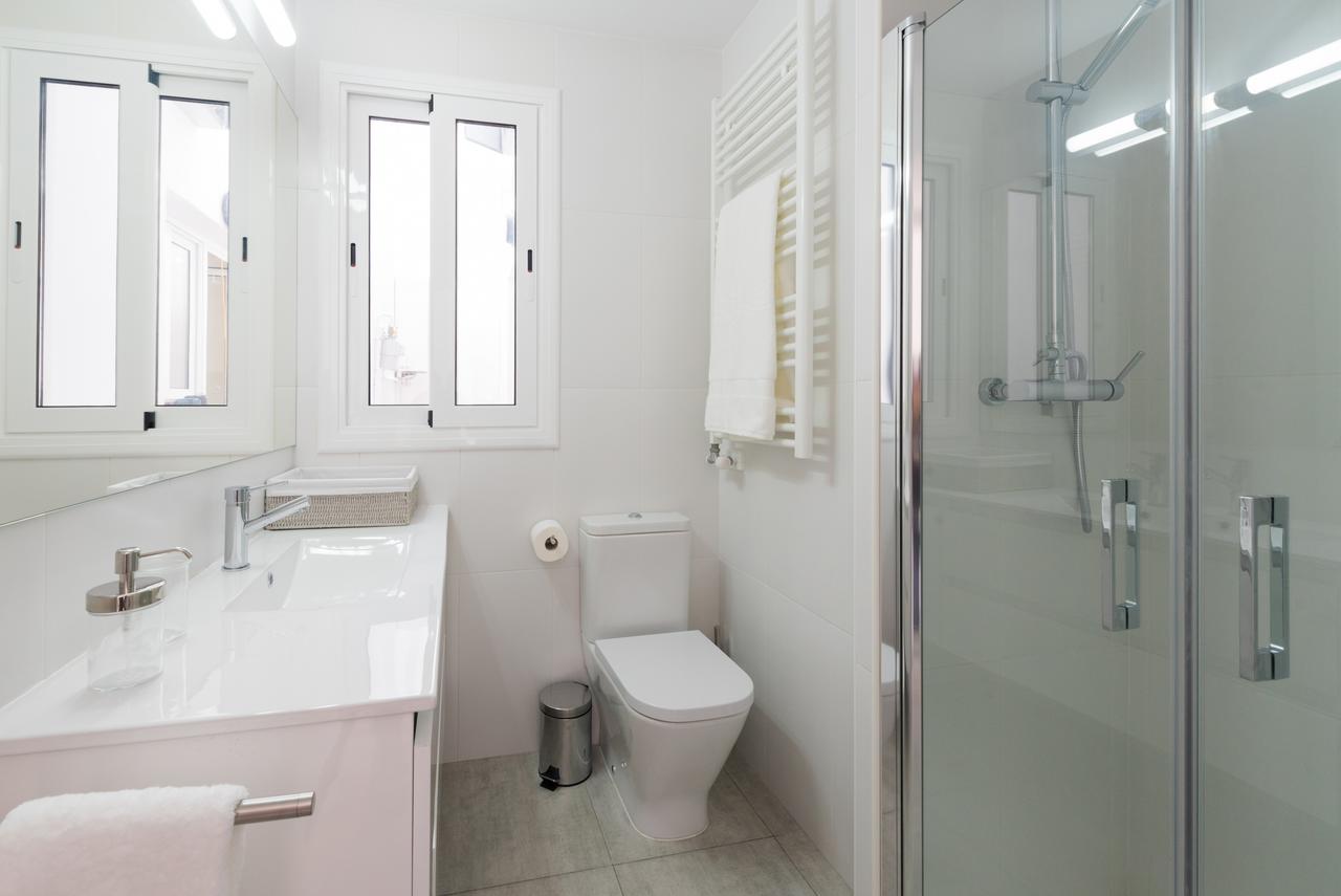 Petit Luxe Duplex Apartment Terrassa Ngoại thất bức ảnh