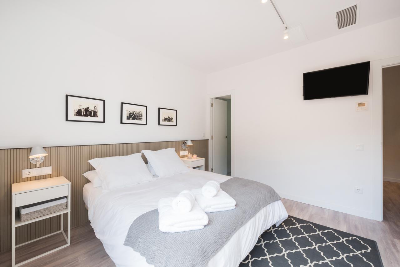 Petit Luxe Duplex Apartment Terrassa Ngoại thất bức ảnh